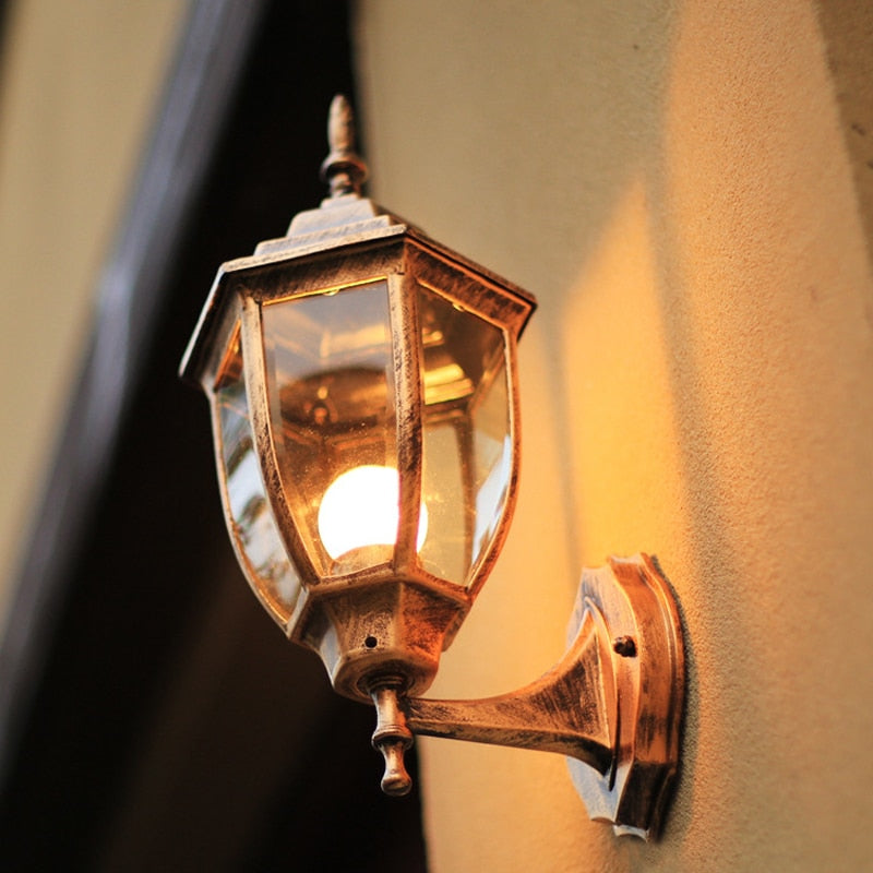 Finery Outdoor Wall Light