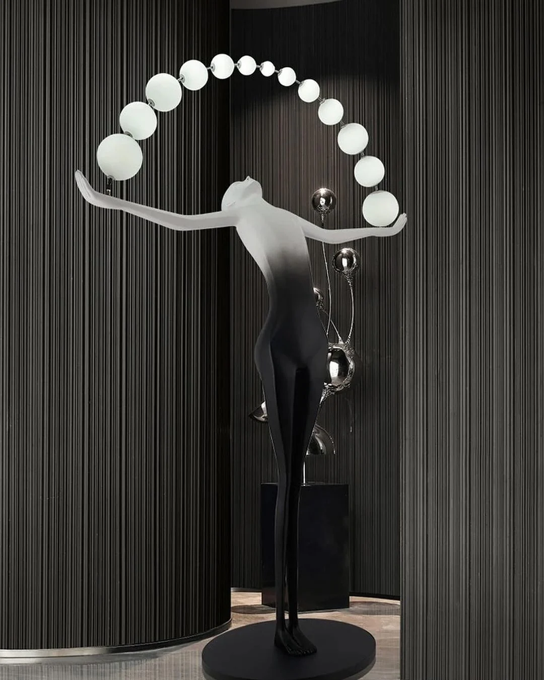Black And White Lady Art Decorative Floor Lamp