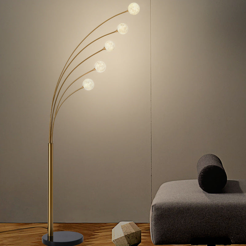 Minimalist Decorative Floor Lamp