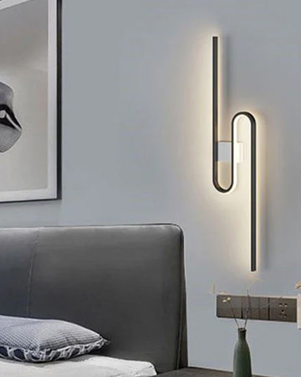 Curve Liner LED Wall Light