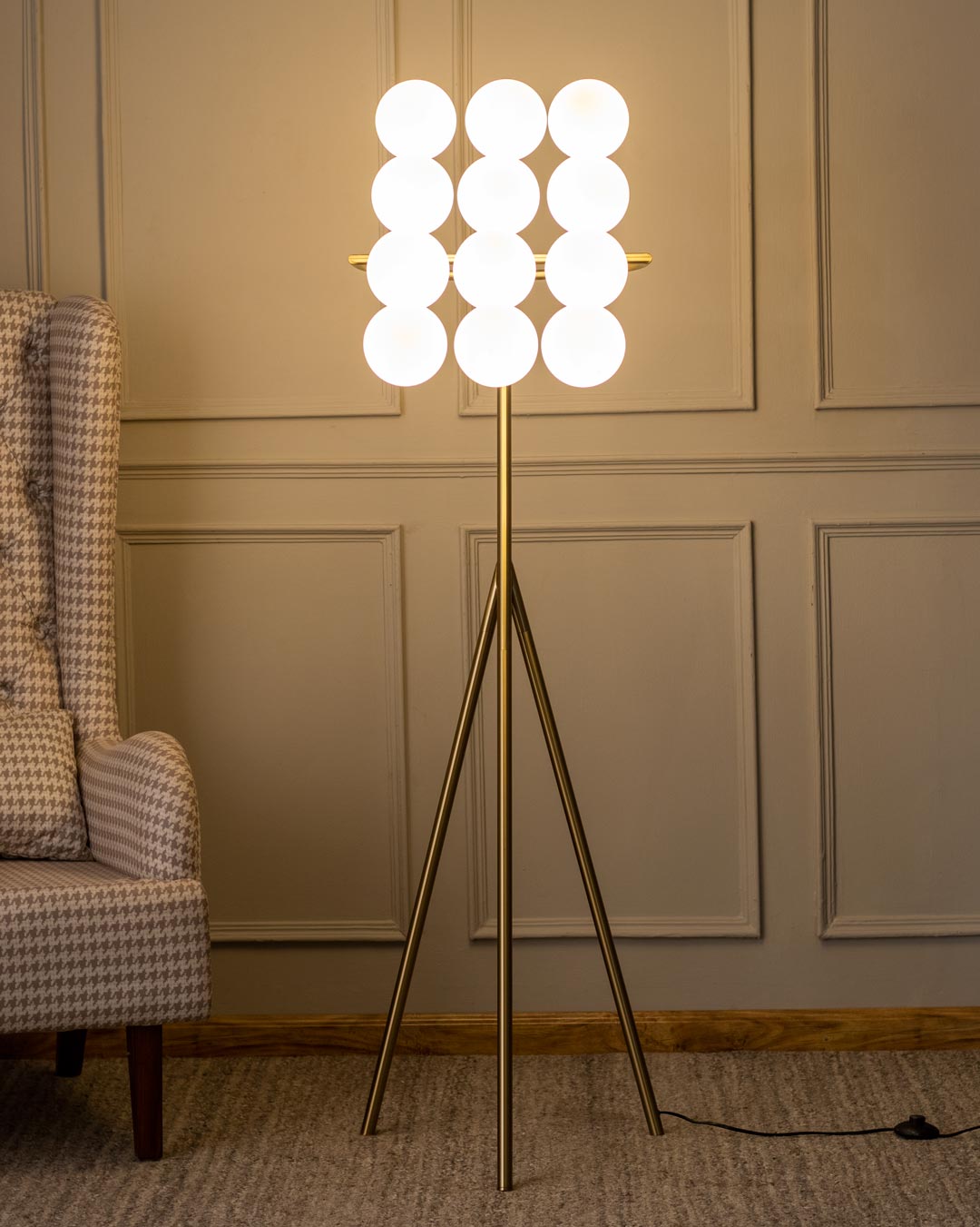 Flood Light 12-Light Frosted Globe Floor Lamp
