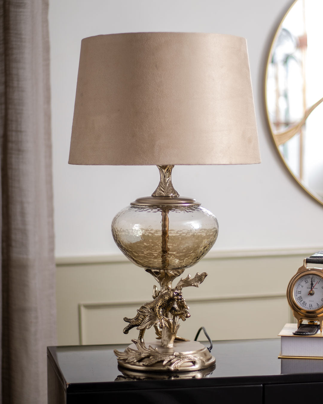 Running Leopard Table Lamp