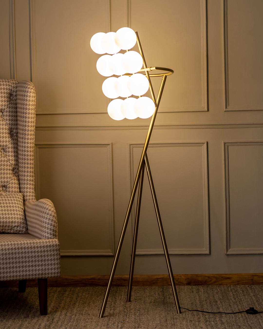 Flood Light 12-Light Frosted Globe Floor Lamp