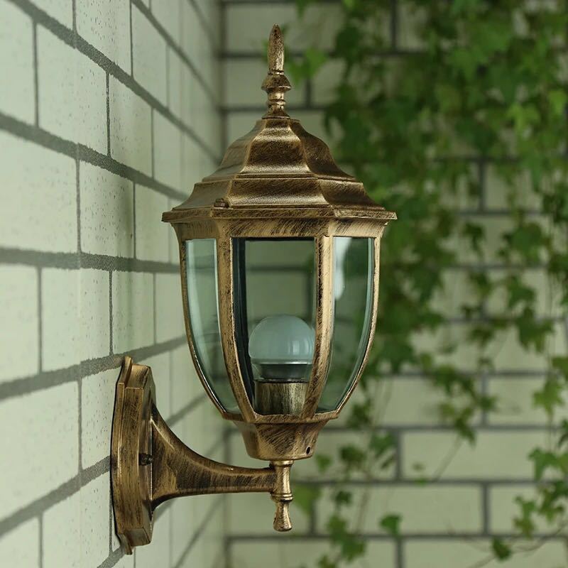 Finery Outdoor Wall Light