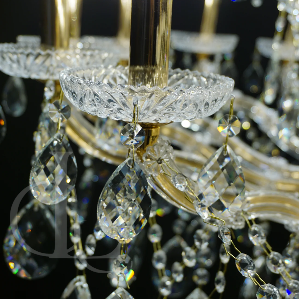 Stanza of Candles (Gold, 24‑Arm)