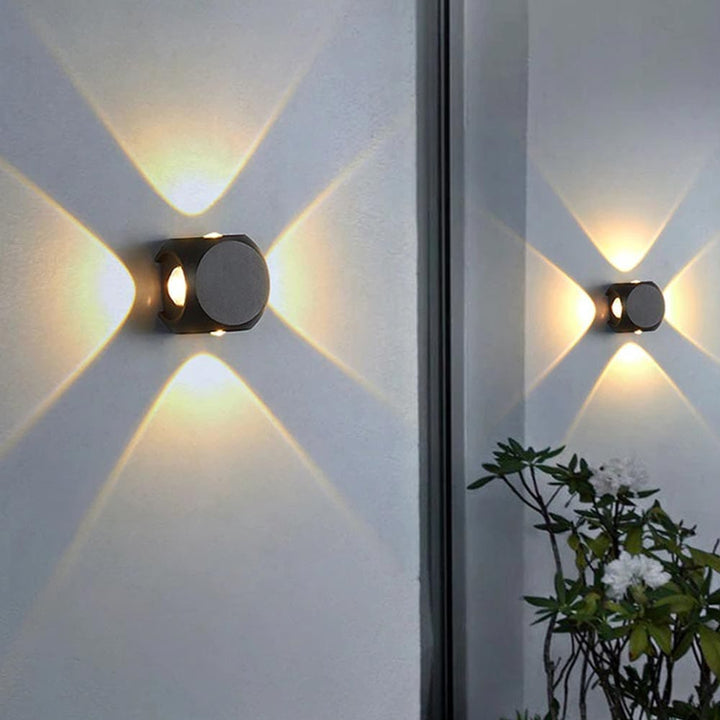 Quad-Way Facade Light
