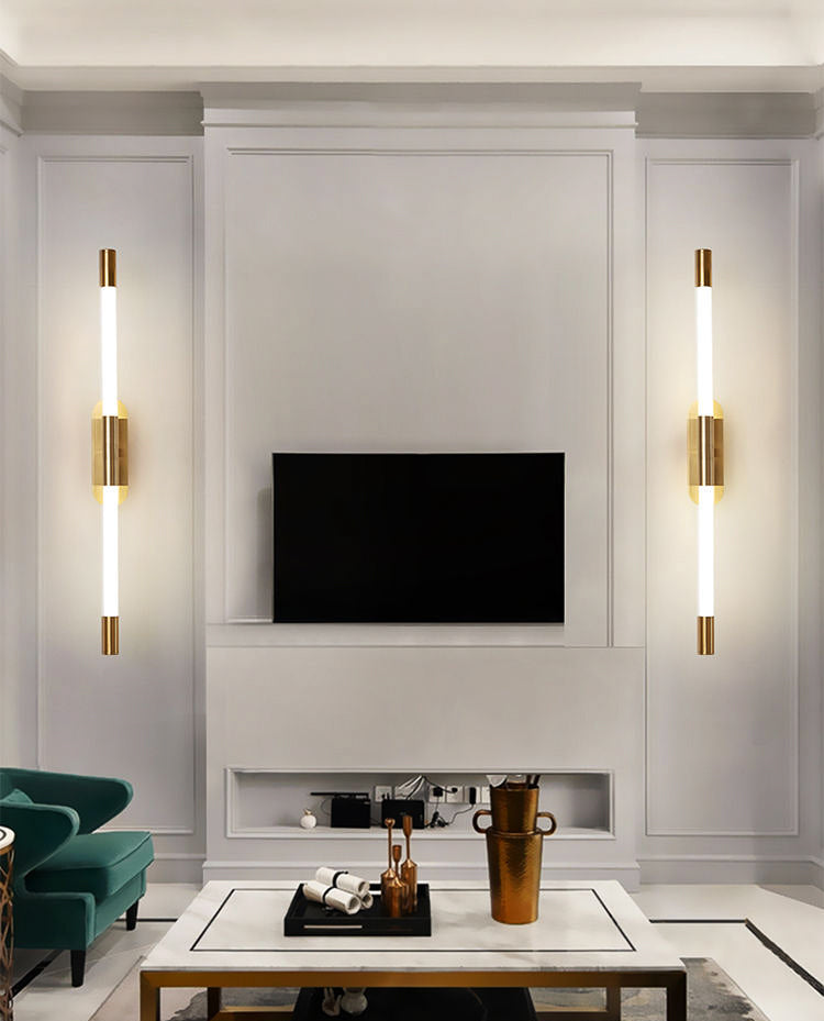 Bold Meek (Gold) Wall Light (1000 mm)