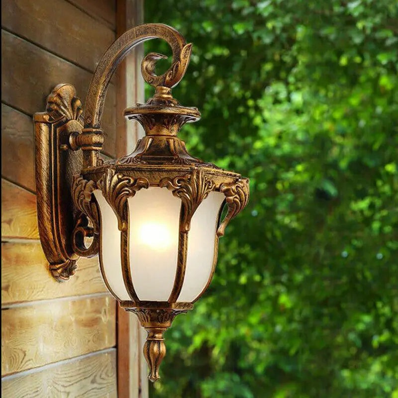 Rustica Crest (Bronze) Outdoor Wall Light