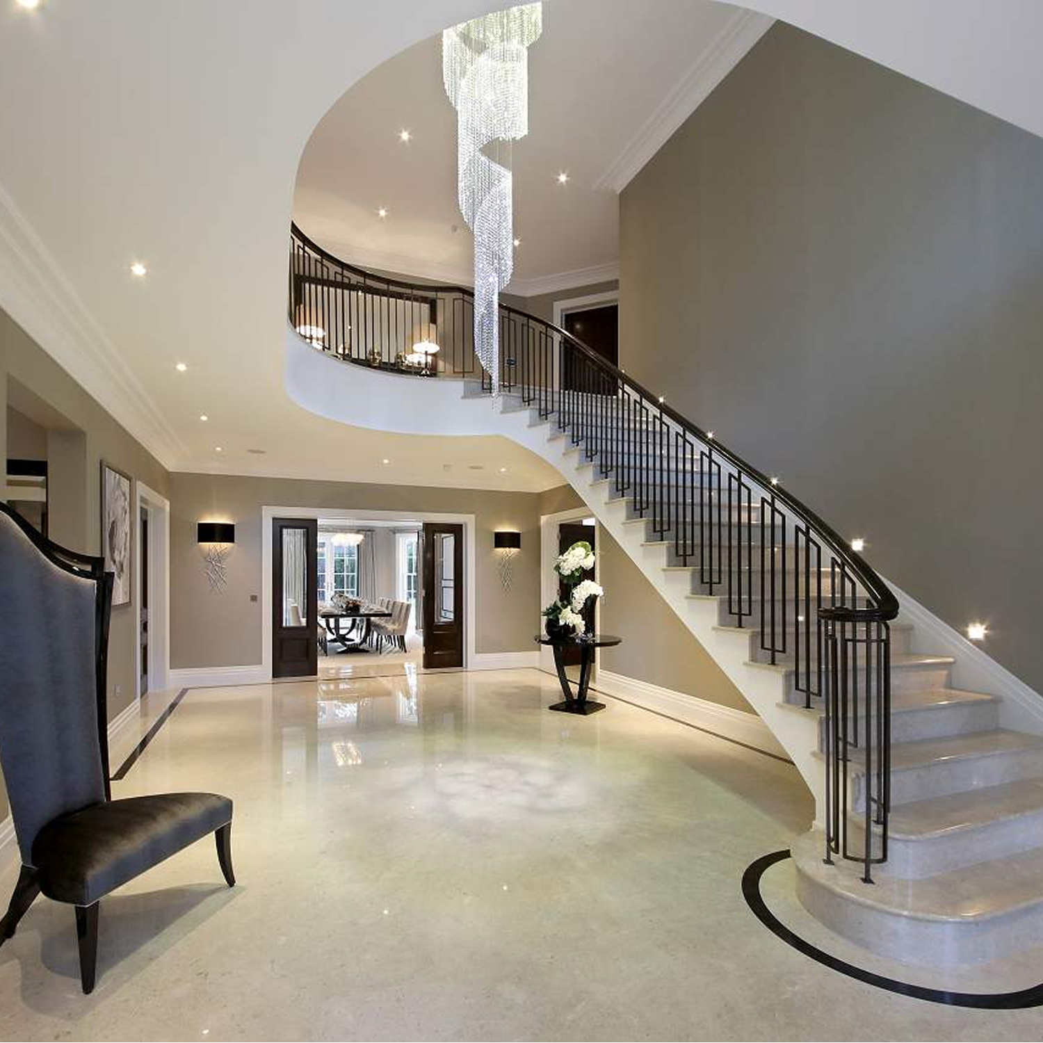 Avante Grande Crystal Chandelier