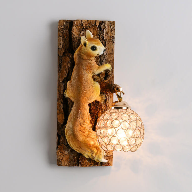 Style Resin Squirrel Crystal Led Wall Light
