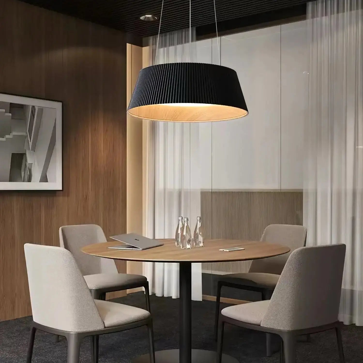 Morning Shell Chandelier Black