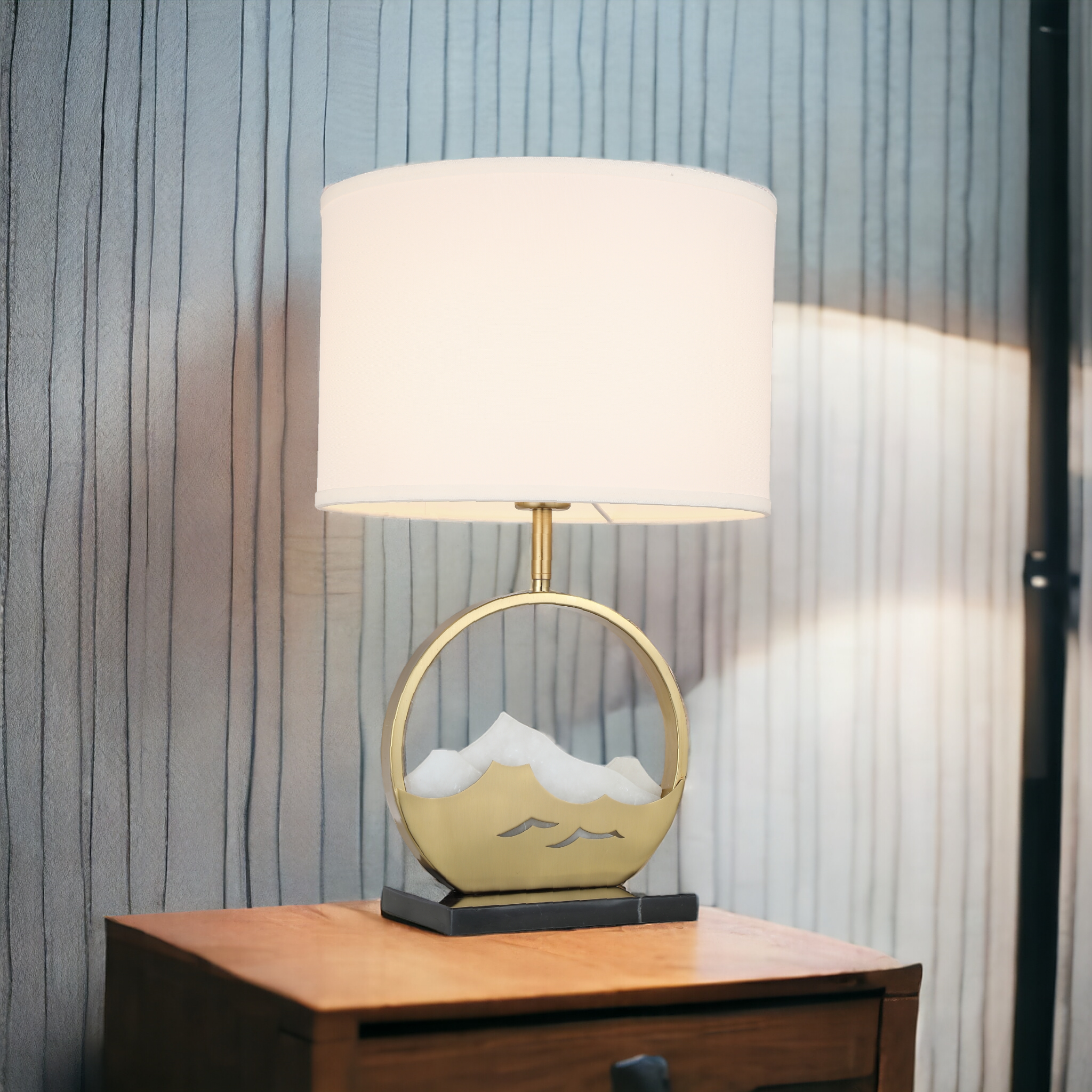 Mountain Majesty Table Lamp