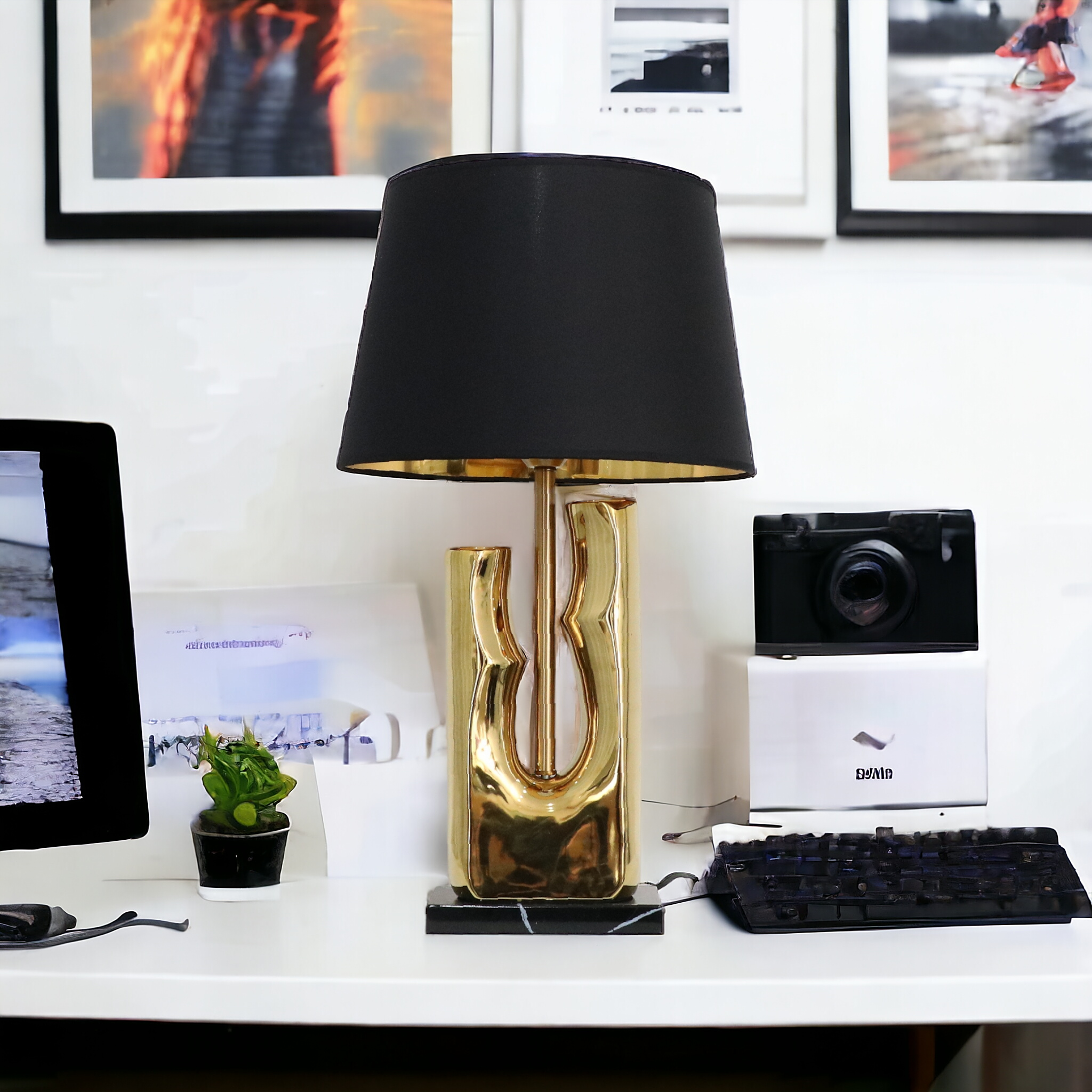 Curves of Gold: Sculpture Table Lamp