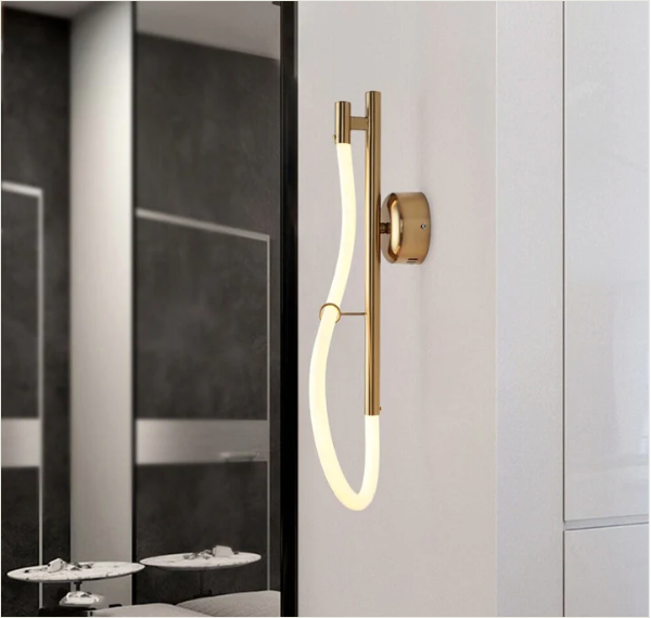 Snake Eye Wall Light