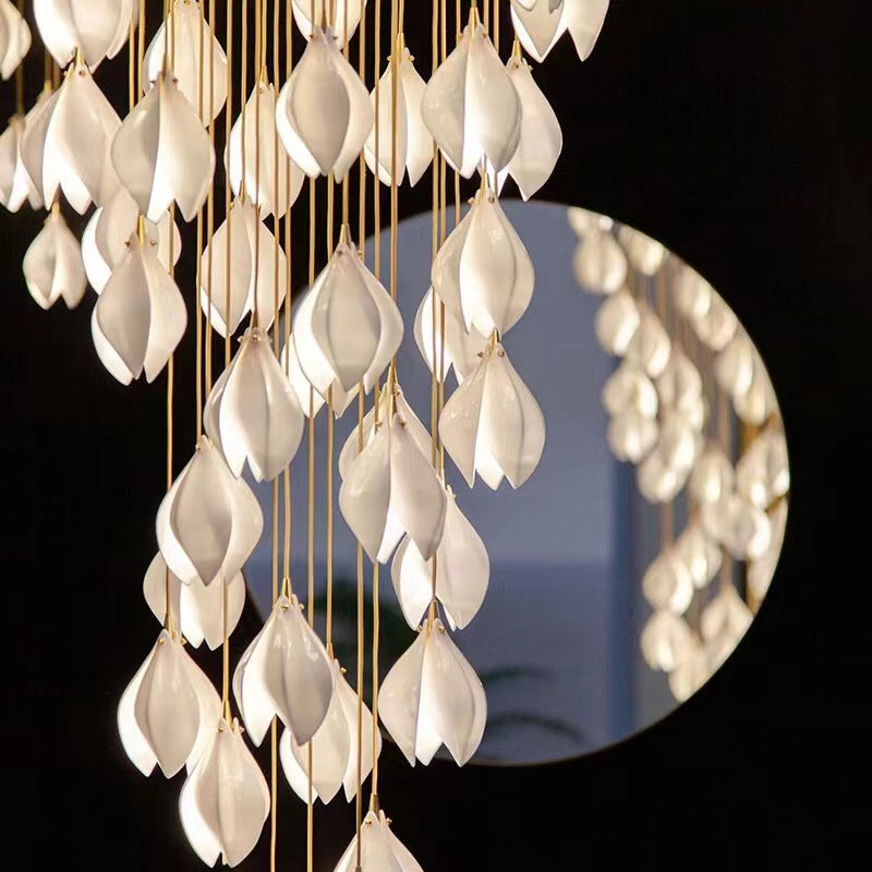 Petals in Flight (Porcelain White) Chandelier (28 Lights)