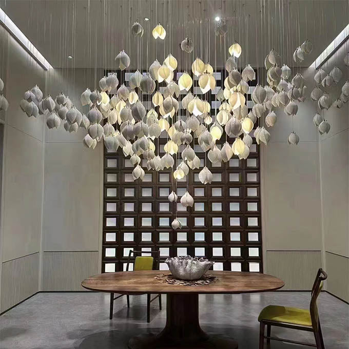 Petals in Flight (Porcelain White) Chandelier (28 Lights)