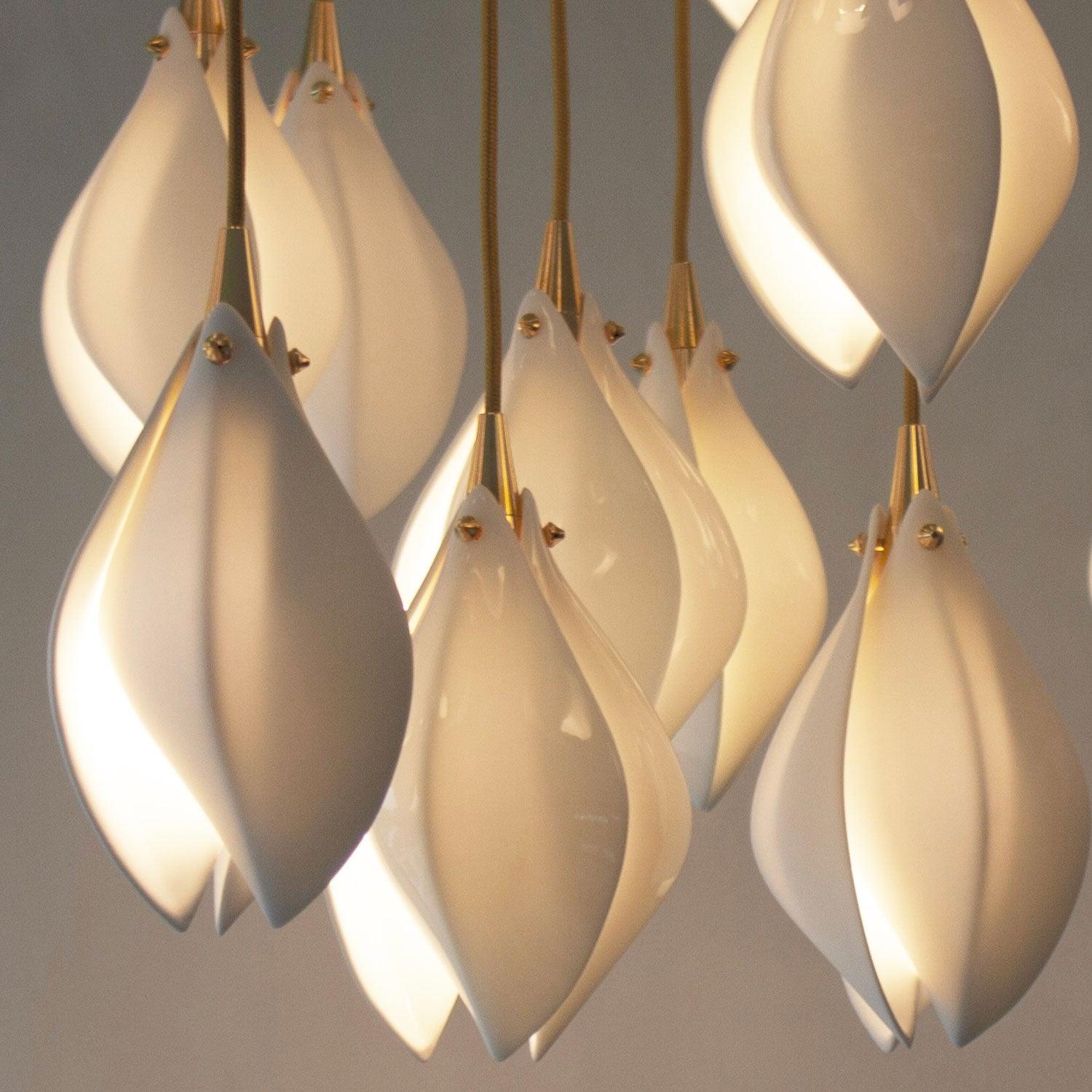 Petals in Flight (Porcelain White) Chandelier (28 Lights)
